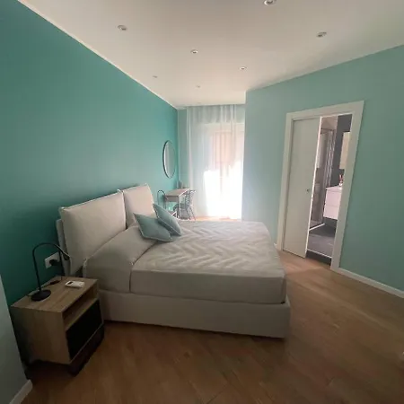 Hob Via Rausei Apartament *